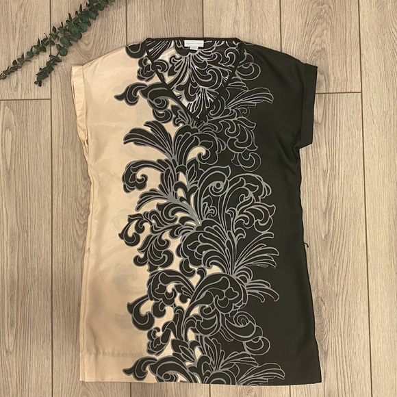 New York & Company Tops - NY & Company satin tunic, M